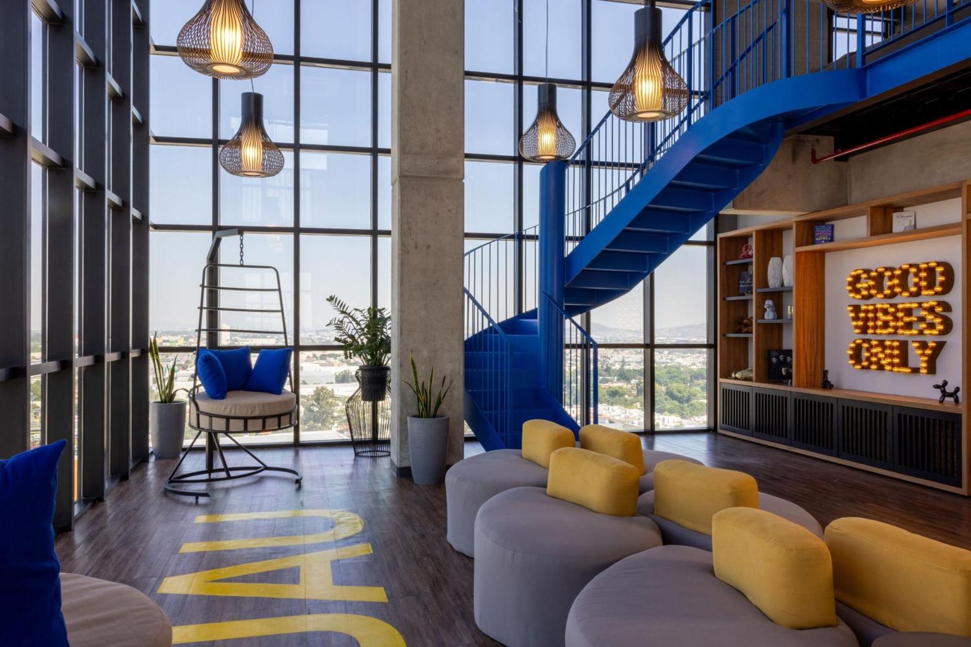 Aloft Guadalajara Sur Hotel Santa Anita  Ngoại thất bức ảnh