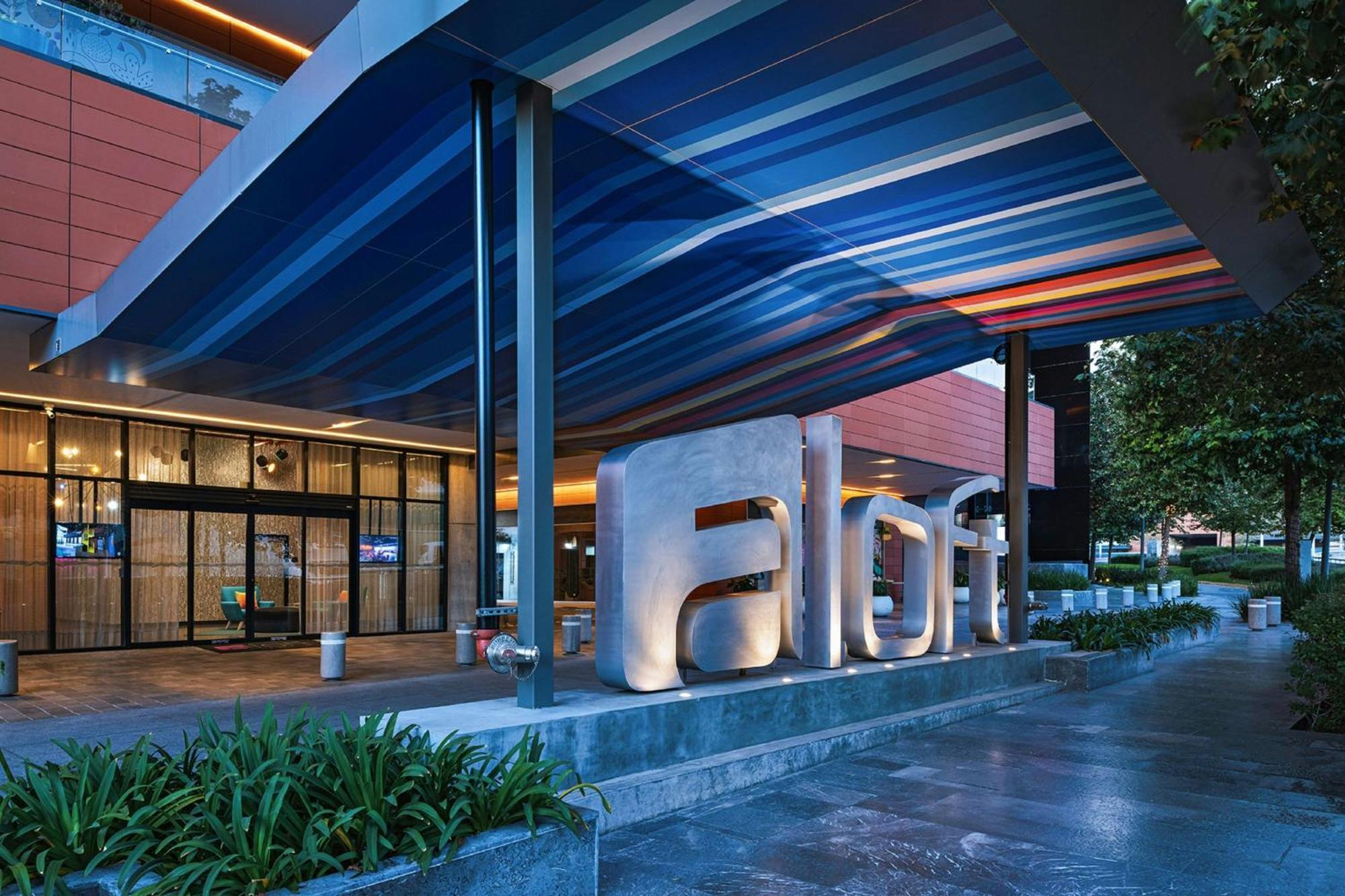 Aloft Guadalajara Sur Hotel Santa Anita  Ngoại thất bức ảnh