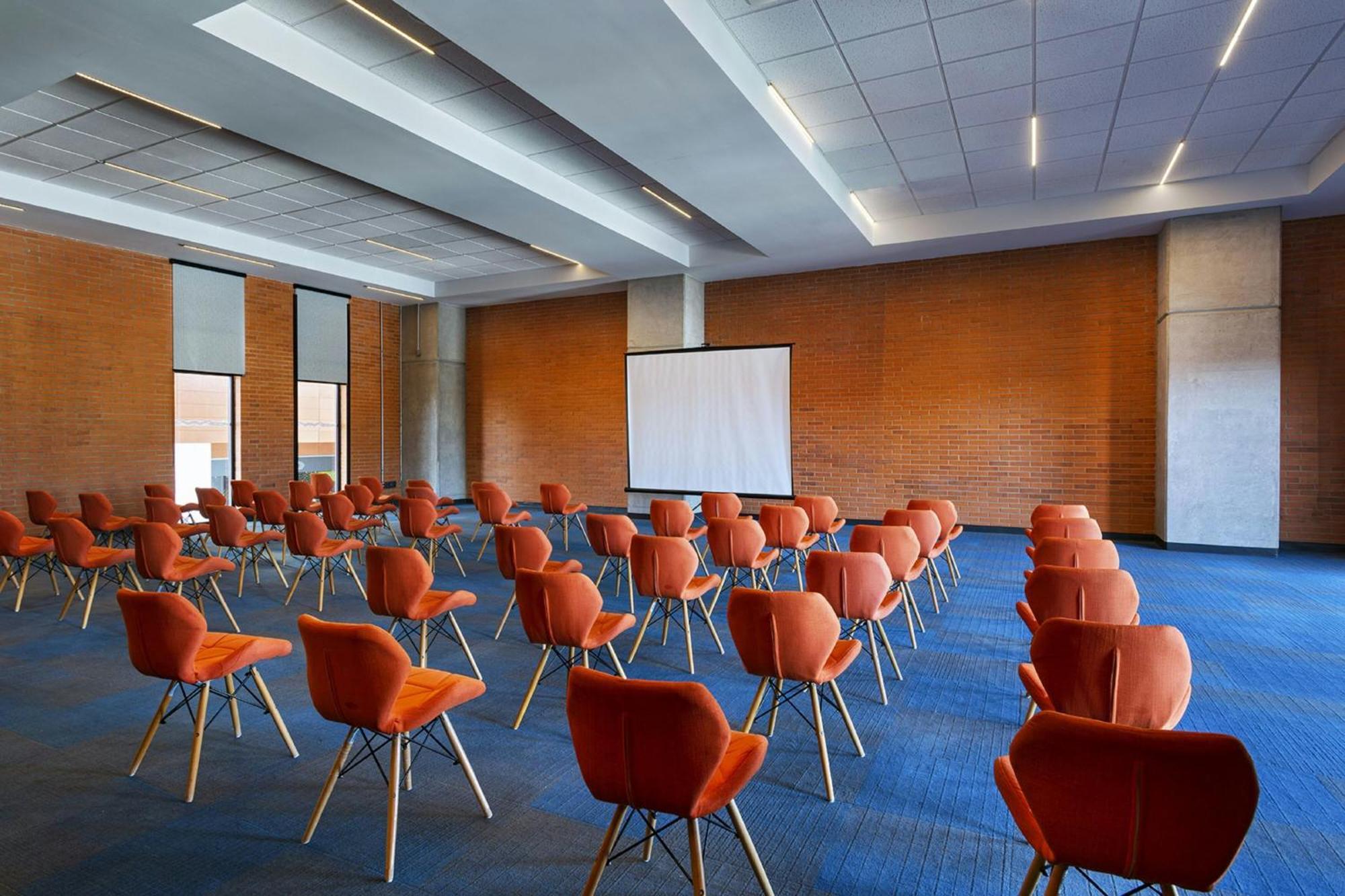 Aloft Guadalajara Sur Hotel Santa Anita  Ngoại thất bức ảnh
